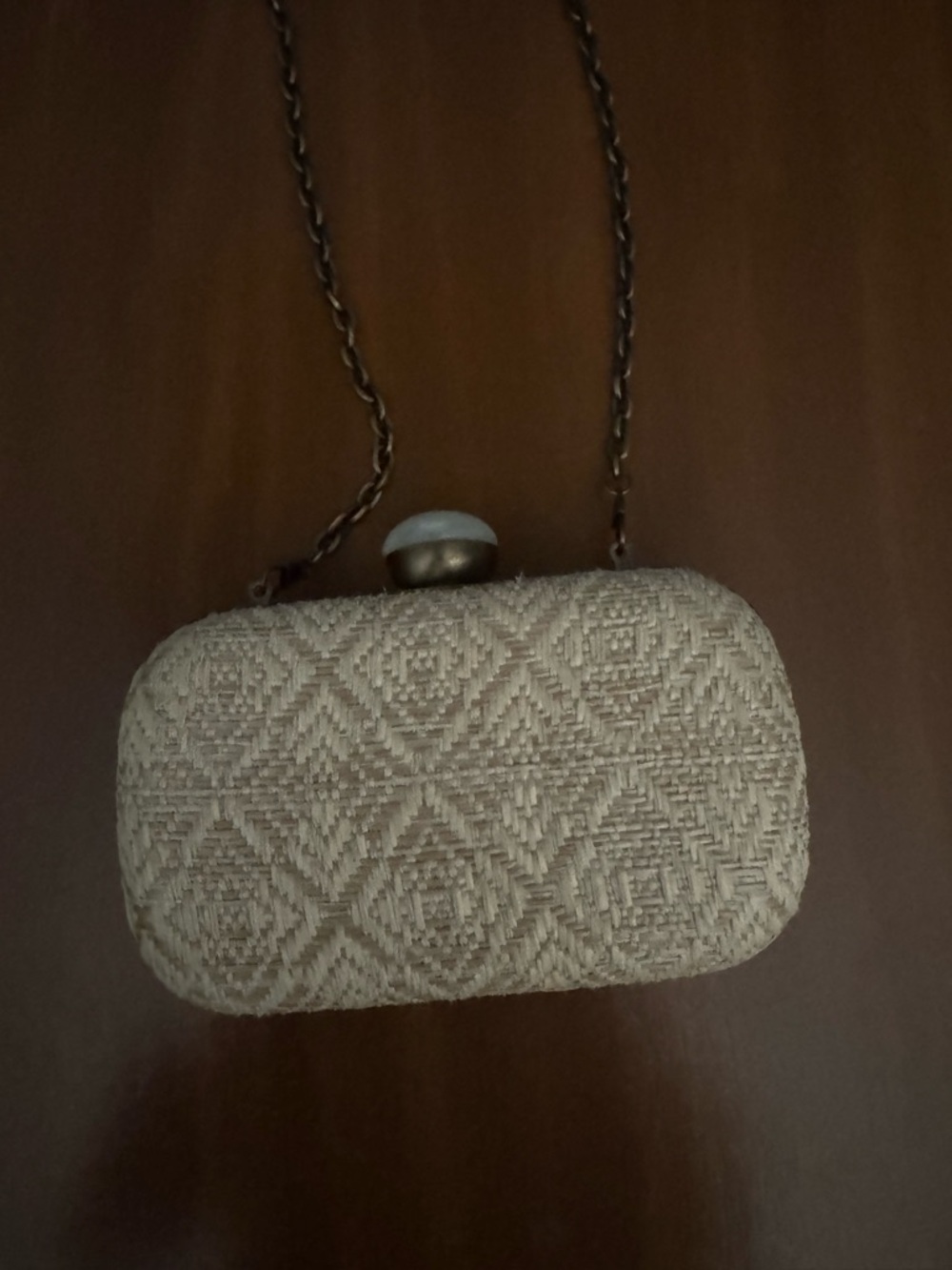 Urban Expressions Cream Textured Woven Crossbody Clutch